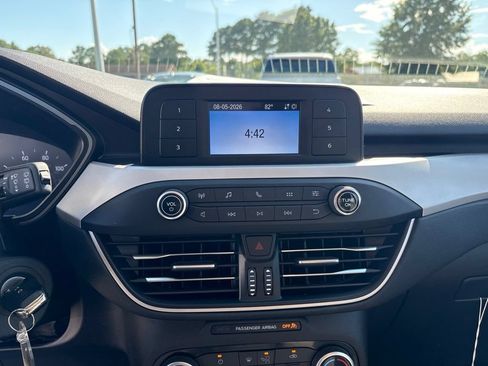 Used 2021 Ford Escape S FWD image 24