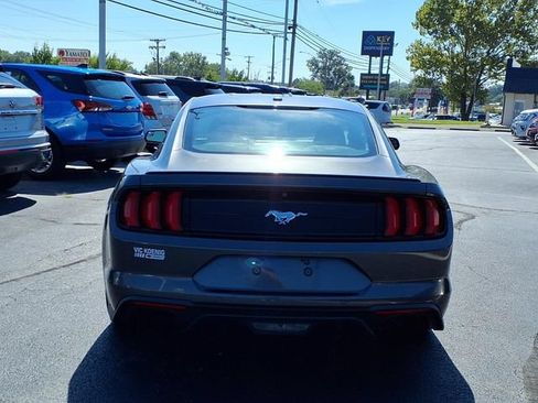 Used 2019 Ford Mustang Coupe w/ Equipment Group 101A RWD image 18