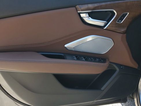Certified 2024 Acura RDX SH-AWD w/ Advance Package image 18