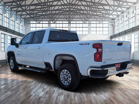 Used 2024 Chevrolet Silverado 2500 LT AWD/4WD image 5