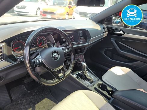 Used 2019 Volkswagen Jetta R-Line FWD image 6