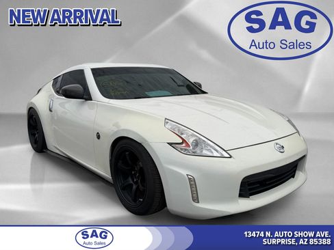 Used 2016 Nissan 370Z Coupe RWD image 1