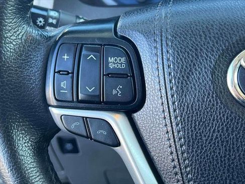 Certified 2020 Toyota Sienna XLE image 22