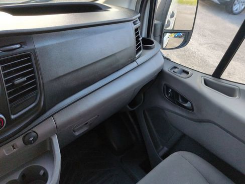 Used 2025 Ford Transit 250 Low Roof w/ Exterior Upgrade Package RWD image 17