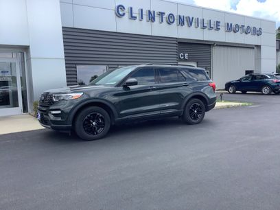 Certified 2023 Ford Explorer XLT w/ Equipment Group 202A