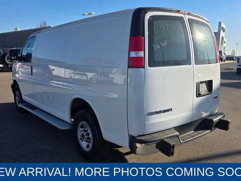 Used 2024 GMC Savana 2500 w/ Driver Convenience Package image 3