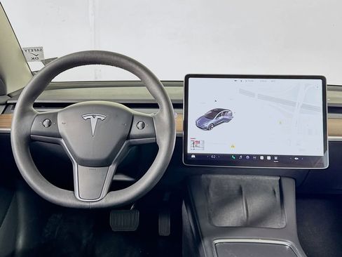 Used 2023 Tesla Model 3 Standard Range RWD image 11