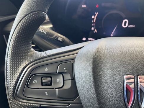 Used 2025 Buick Envista Preferred image 15