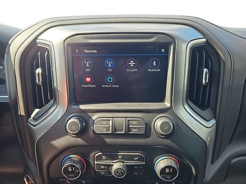 Used 2019 Chevrolet Silverado 1500 LT Trail Boss AWD/4WD image 21