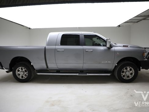 Used 2024 RAM 3500 Laramie AWD/4WD image 6