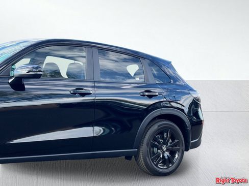Used 2026 Honda HR-V Sport image 9