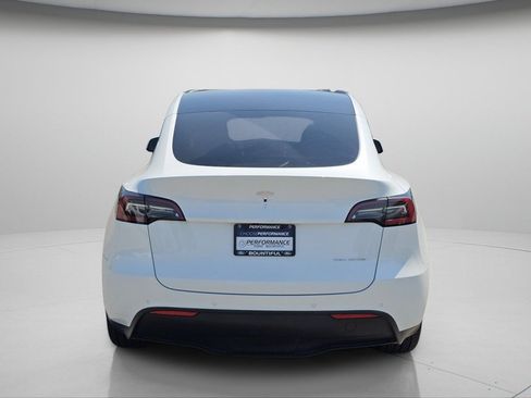 Used 2022 Tesla Model Y Long Range AWD/4WD image 22