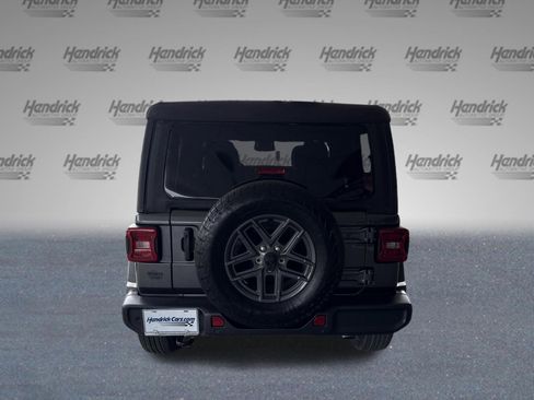 Used 2025 Jeep Wrangler Sport S image 8