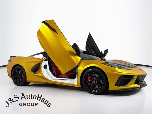 Used 2023 Chevrolet Corvette Stingray Coupe w/ Z51 Performance Package RWD image 1