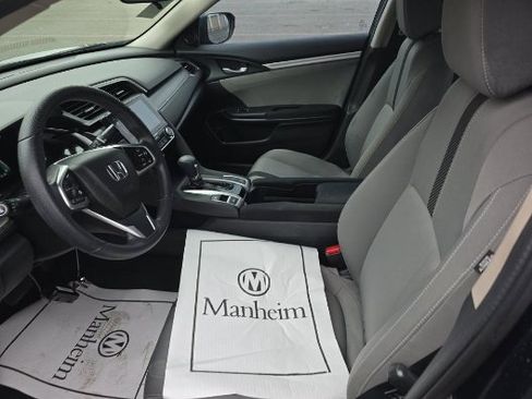 Used 2017 Honda Civic EX image 4