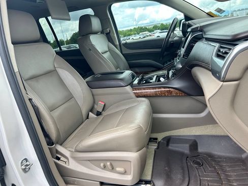 Used 2017 Chevrolet Suburban Premier AWD/4WD image 11
