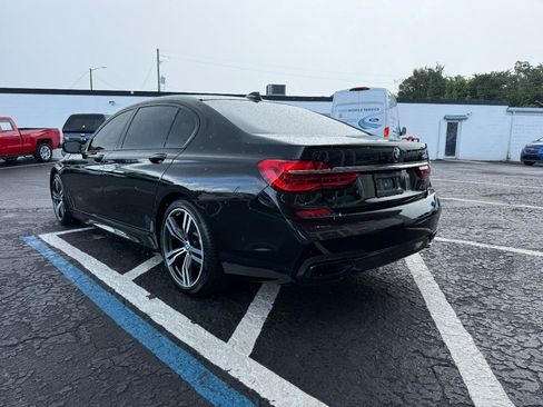 Used 2018 BMW 750i RWD image 5