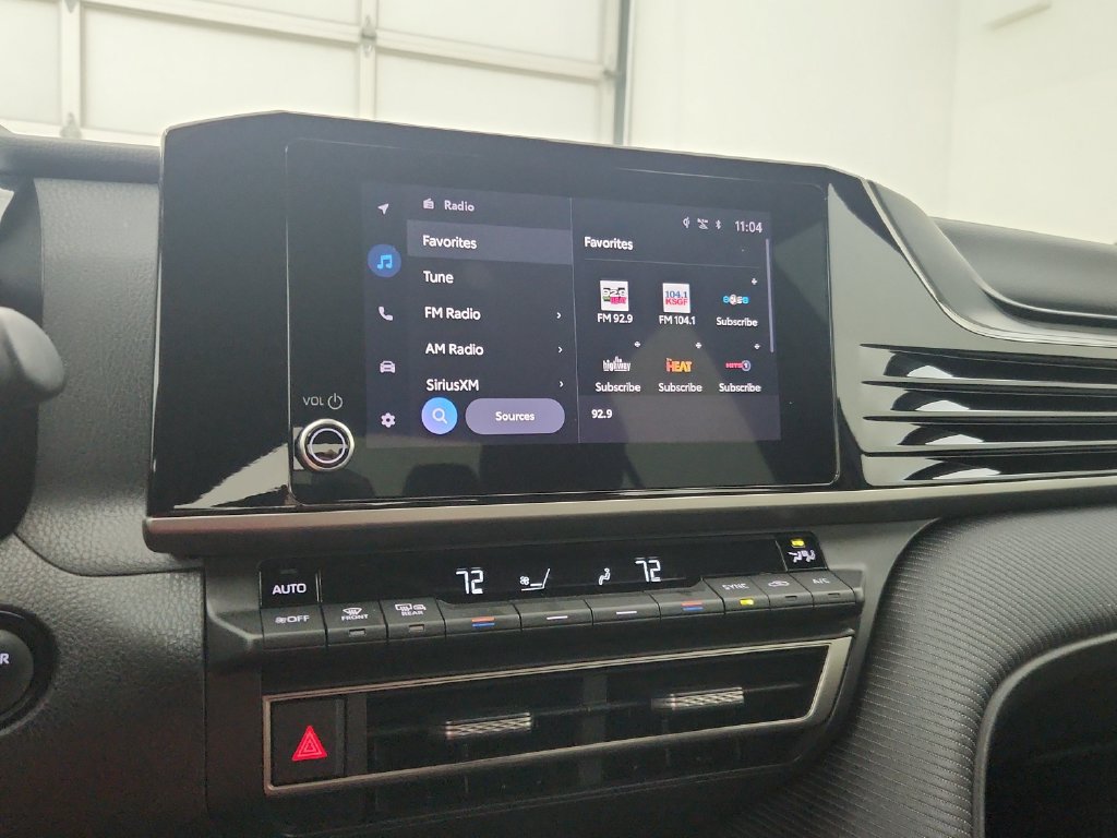 Used 2025 Toyota Camry SE FWD image 26