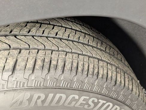 Certified 2023 Chevrolet Traverse LT w/ LPO, Floor Liner Package image 9