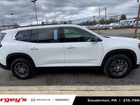 Certified 2025 GMC Acadia Elevation image 11