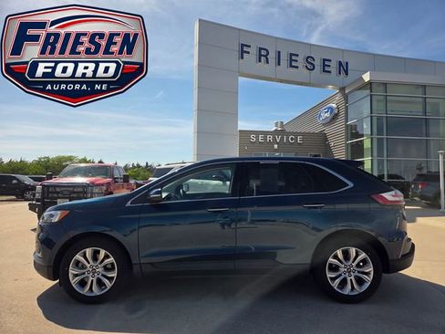 Used 2020 Ford Edge Titanium w/ Equipment Group 301A AWD/4WD image 4