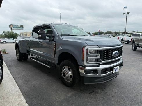 New 2026 Ford F350 Lariat w/ Chrome Package AWD/4WD image 4