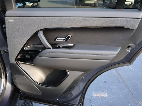 Used 2023 Land Rover Range Rover Sport SE image 15