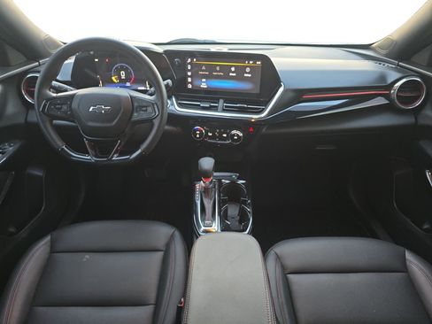 Used 2024 Chevrolet Trax RS w/ Driver Confidence Package FWD image 12