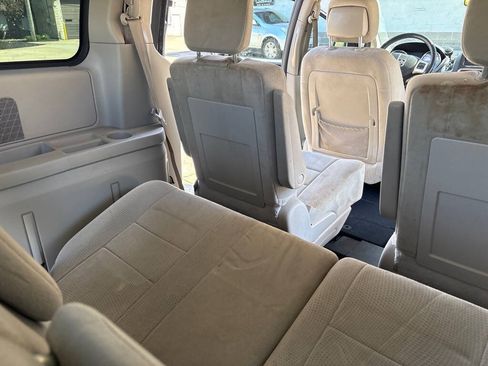 Used 2013 Dodge Grand Caravan SE FWD image 14