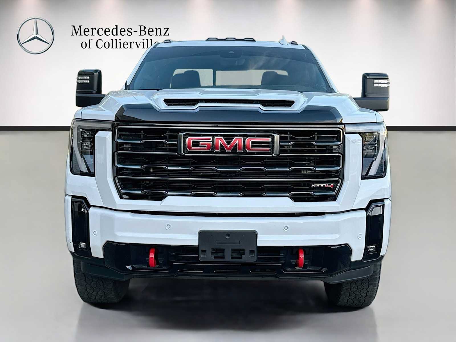 Used 2025 GMC Sierra 2500 AT4 w/ AT4 Premium Plus Package AWD/4WD image 2