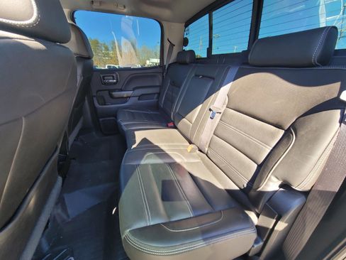 Used 2019 GMC Sierra 2500 Denali w/ Duramax Plus Package image 9