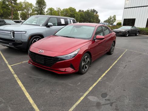 Used 2023 Hyundai Elantra SEL w/ Convenience Package FWD image 1