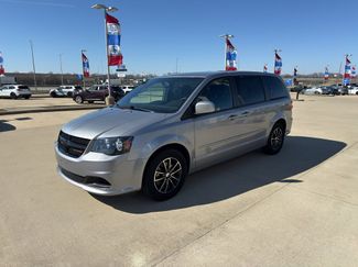 Used 2017 Dodge Grand Caravan SE video 1