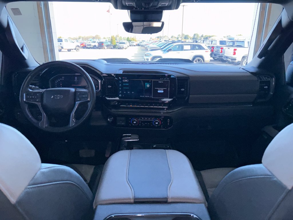 Used 2024 Chevrolet Silverado 1500 ZR2 w/ Technology Package AWD/4WD image 17