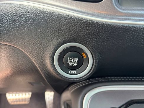 Used 2019 Dodge Challenger R/T RWD image 24