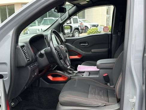 Certified 2023 Nissan Frontier PRO-4X w/ Tow Package AWD/4WD image 12