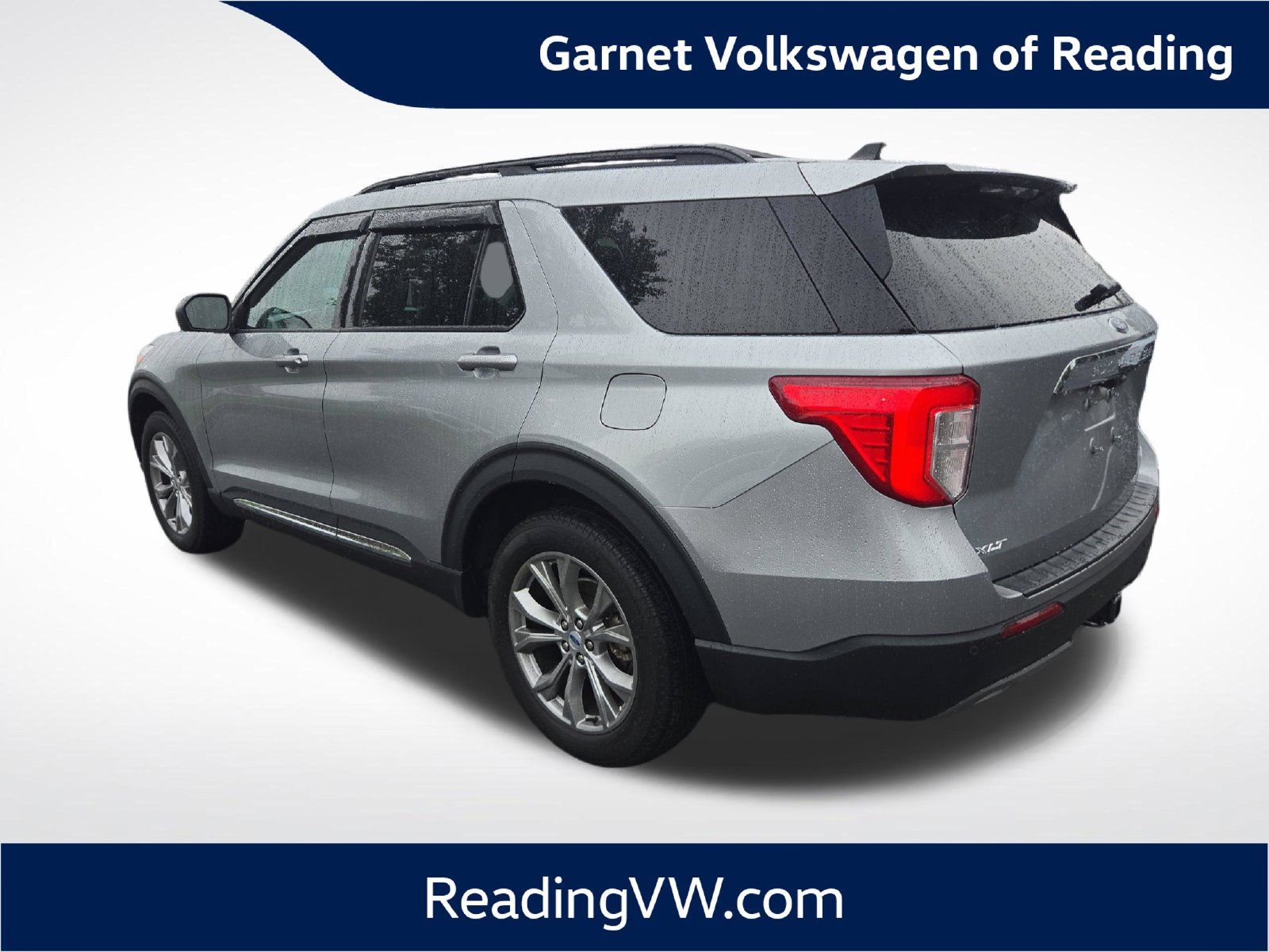 Used 2023 Ford Explorer XLT w/ Equipment Group 202A AWD/4WD image 3
