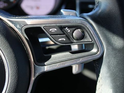 Used 2018 Porsche Macan Sport Edition image 31