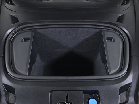 Certified 2023 Porsche Taycan image 24