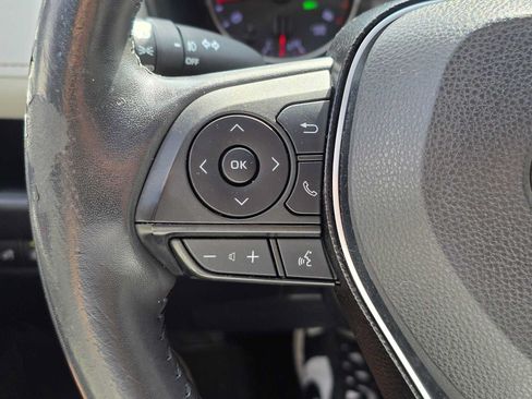 Used 2021 Toyota RAV4 XLE Premium AWD/4WD image 30