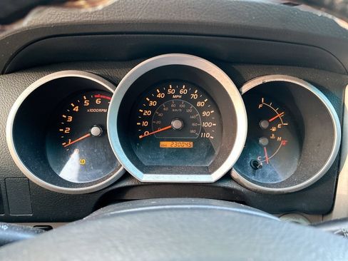 Used 2006 Toyota 4Runner SR5 RWD image 20