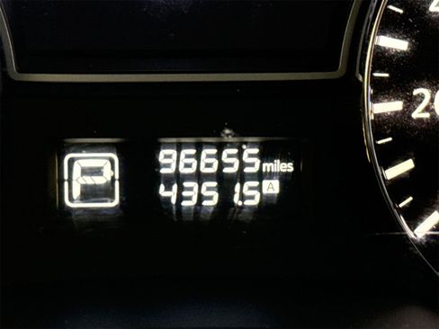 Used 2015 Nissan Altima 2.5 SV image 23