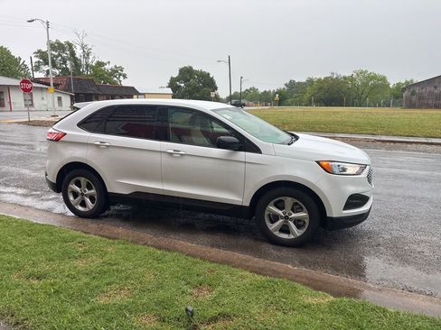 Used 2023 Ford Edge SE AWD/4WD image 8