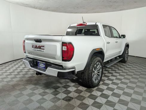 New 2026 GMC Canyon Denali image 7