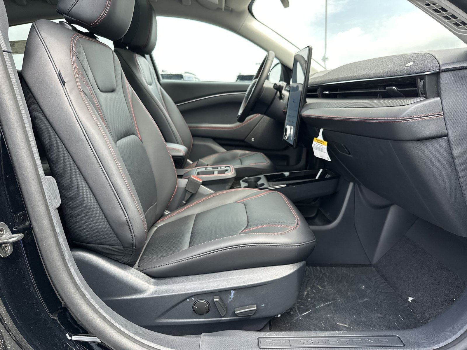 New 2026 Ford Mustang Mach-E Premium w/ Sport Appearance Package AWD/4WD image 28