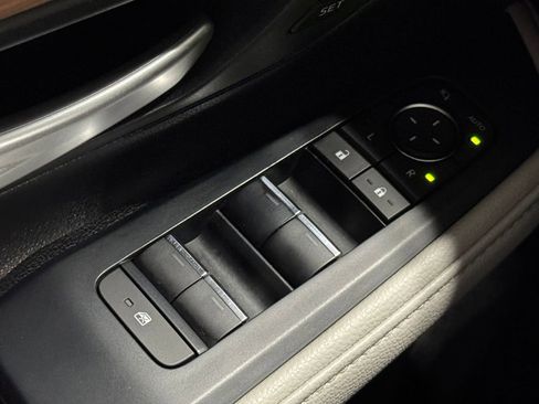 Used 2024 Toyota Grand Highlander Limited image 38