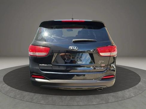 Used 2016 Kia Sorento L FWD image 6