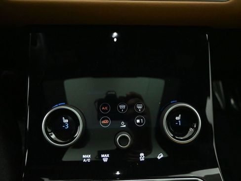 Used 2020 Land Rover Range Rover Velar R-Dynamic HSE image 15