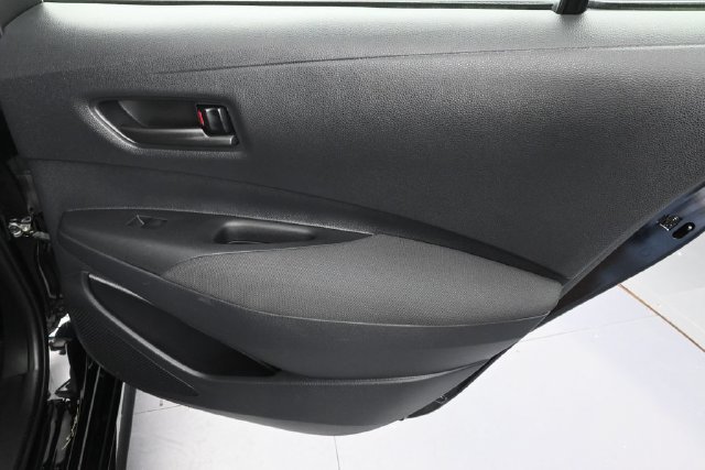 Used 2025 Toyota Corolla LE FWD image 30