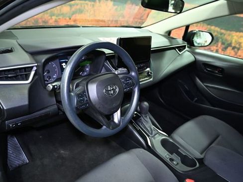 Used 2023 Toyota Corolla LE image 20